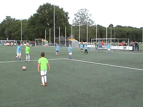 Fabulous free kick Christiaan Drost