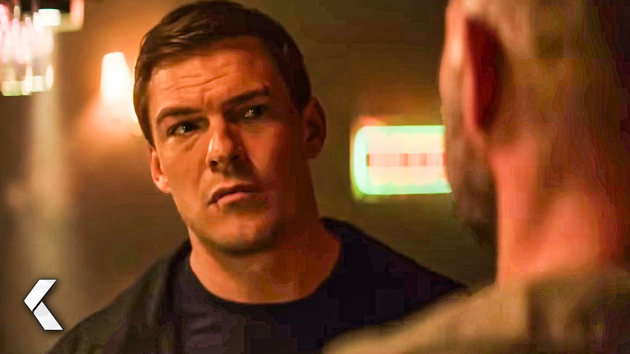 Jack Reacher DESTROYS Bar Bully - REACHER Clip | Alan Ritchson