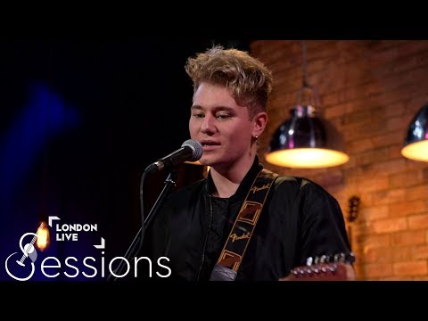 Matt Wills - Hold Me | London Live Session