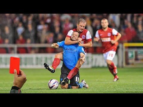 Absolutely Bizarre Red card actions !!