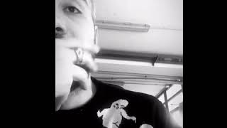 MONDOMARCIO: UN SUO FAN SI TOGLIE LA VITA 😢👏🏻💔