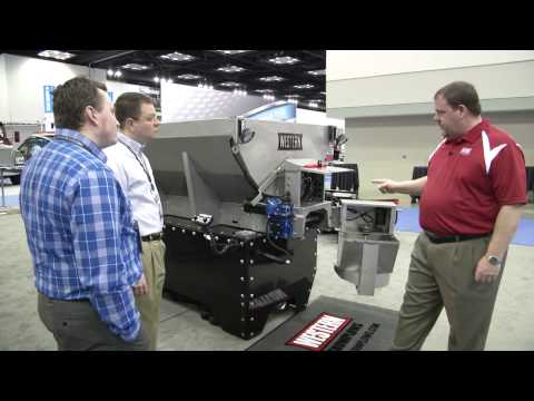 WESTERN® Striker™ Stainless Steel Hopper Spreader Demo