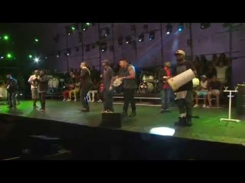 Grupo BalacoBaco - De Onde Eu Venho | Clipe Oficial DvD