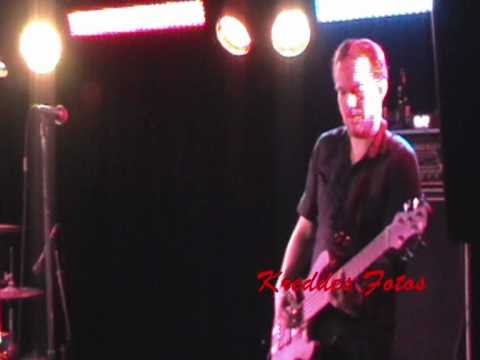 Spejderrobot + 3 - Come into my arms (LIVE)