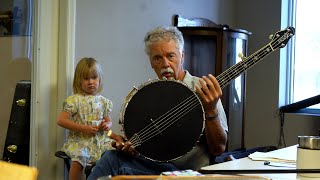 Video thumbnail for Wayne Rogers Demonstrates a CEB-5 with a Custom Black Head by Gold Tone