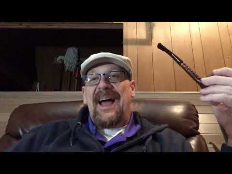 Happy New Year.  Thoughts on Samuel Gawith Bothy Flake and Johnnie Walker Blue Label.