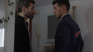 Download lagu ΒΏAmor en el vestuario? Cuando el secreto sale a la luz. Gay short. mp3 Download lagu ΒΏAmor en el vestuario? Cuando el secreto sale a la luz. Gay short. mp3