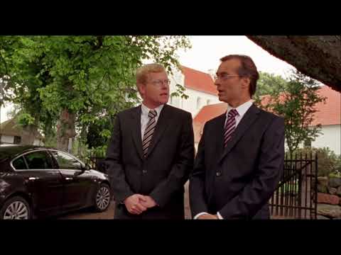 Lige oppe i den hvide bygning (Far til fire - til søs)