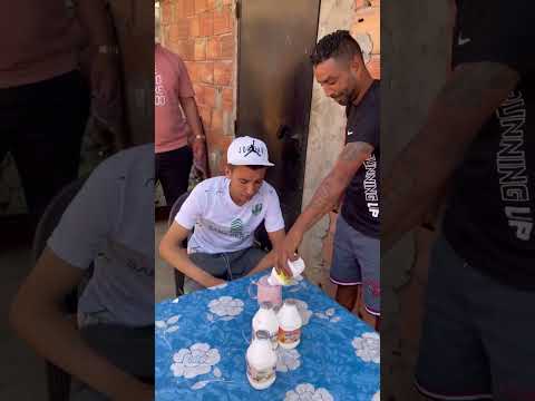 تحدي شرب 8 ياغورت 😱😱مقابل 500 درهم 💵💸💸 الموت ديال الضحك 🤣🤣