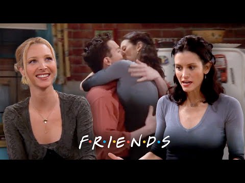 モニカ、フィービーと最もホットなカップルを競う｜フレンズ (Monica Competes With Phoebe to Have the Hottest Couple | Friends)