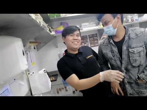 How to arrange the chocolate using Styrofoam Plus Harutan of course with my workmate.