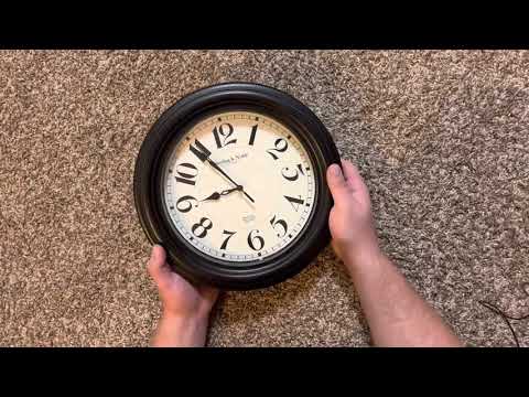How to change the time on a clock