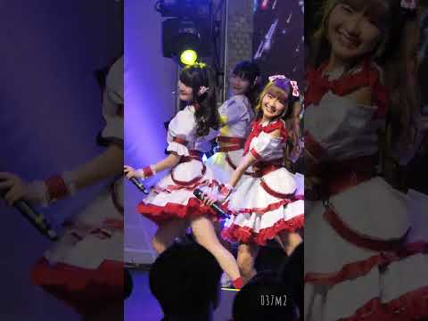 TGG Praew - ไม่ใกล้ไม่ไกล @ We Are The Glass Girls Concert [Fancam 4K 60p] 230226