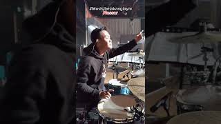 Download lagu Sometimes I like that 🤣 #drums #behindthescenesmusician #drummer mp3