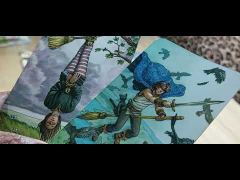 ¿Se va a acercar a ti? Tarot interactivo 