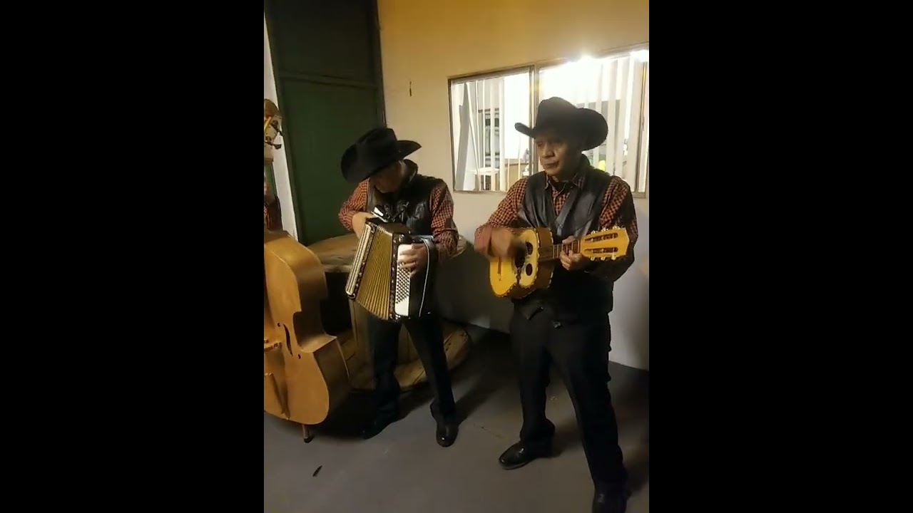 Promotional video thumbnail 3 for Grupo Versatil Y Norteno