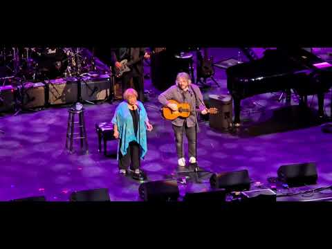 Mavis Staples (@mavisstaples) and Jeff Tweedy "You Are Not Alone" live (04/18/24)