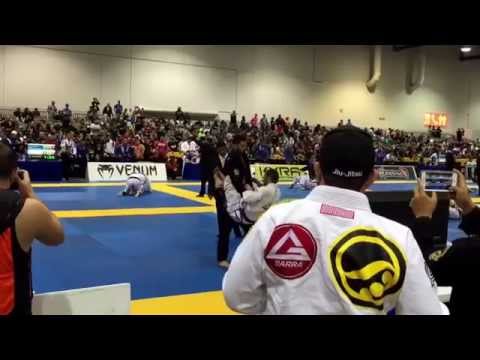 Alex Henley vs Kristopher Buranasombati - IBJJF World Masters 2015 - purple, master 2, lightweight