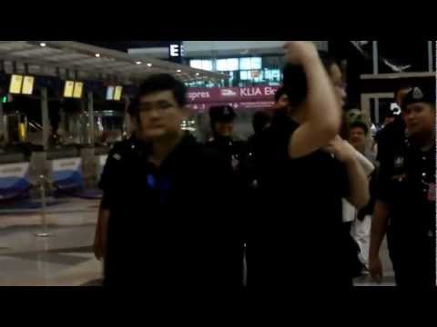 [FANCAM] 130116 SECRET leaving KLIA to incheon