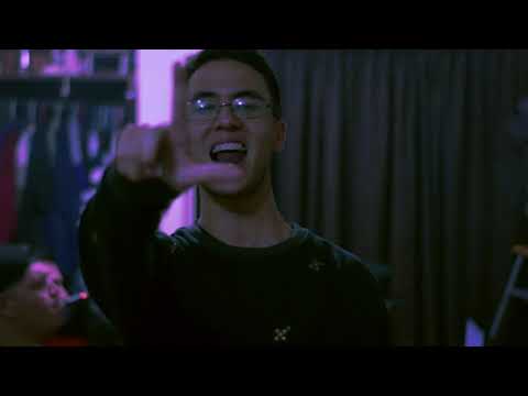 Nunca Muere Presenta : Hione + Sou -  Yo poncho o que ?  Prod.Homage