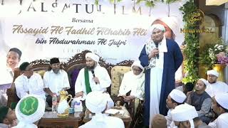 Download lagu Kisah Guru Habib Ali Al Jufri Tangan Terjepit Pintu Mobil mp3