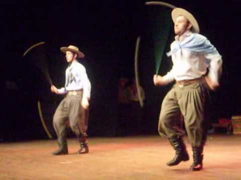 BOLEADEIRAS DANÇA SHOW BARBICACHO 6 SHOW.wmv