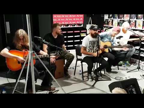 Massive Wagons, Back to the Stack (acoustic)