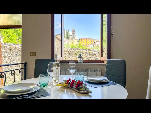 LA CASETTA - Lovely house for SALE in the center of Barga, great holiday home or investment.