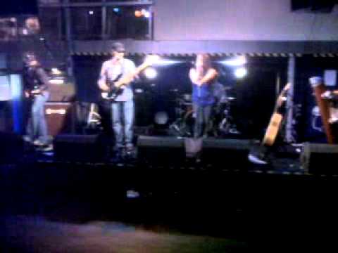 The Lynsey Dolan Band live at The Ferry