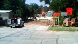 preview picture of video 'Lake Worth Fire Department ruptured gas pipeline.'