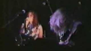 Babes in Toyland - Dogg - live London 1990