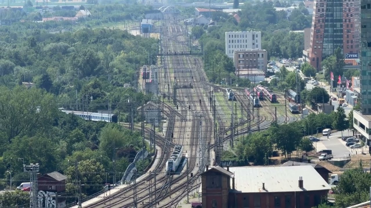 Электропоезд 640 на ст. Брно / 640 EMU at Brno station