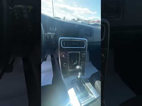 фото volvo v60 i 0