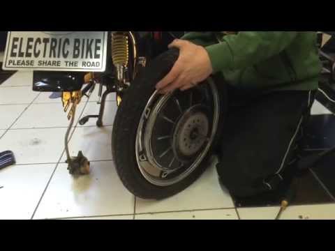 Daymak Vienna ebike - Rear Tire / Tube replacement [PART 2]