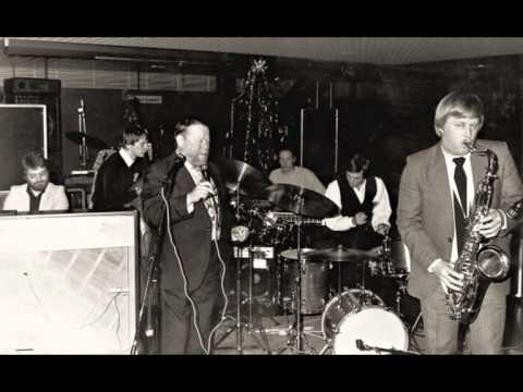 Sacy Sand & Alf Myllärin Yhtye - Honeysuckle Rose