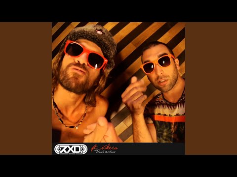 Вдигай гълъбите (feat. Nikeca)