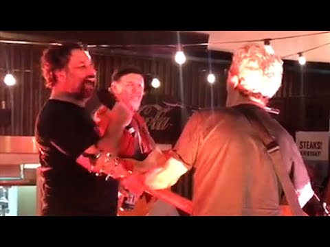 Mick Molloy Belts Out 'Run To Paradise' With The Choirboys | Kennedy Molloy | Triple M