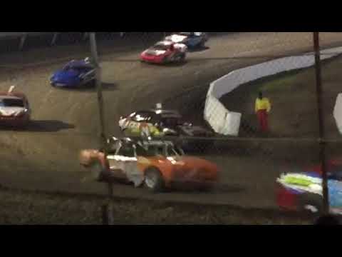 Modified production at Toowoomba speedway a-main