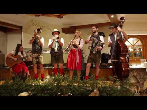 Die Jungen Grossarler - Hinter der Garage dann