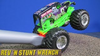 Monster Jam Rev &#39;N Stunt Wrench, New For 2018 with Grave Digger Monster Truck, Lights and Sounds