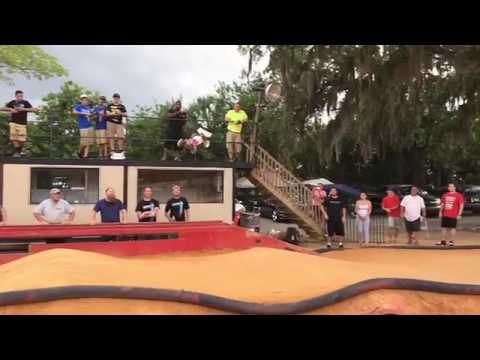 Tekno eb48.3 does backwards whip and lands like a boss!