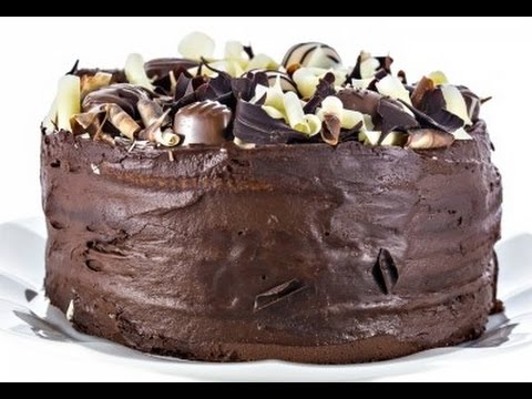 Eggless Chocolate Cake (with Chocolate frosting) Video