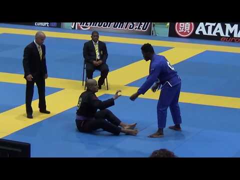 Devhonte Johnson vs Victor Hugo - FINAL - IBJJF European Open 2017 - Purple Adult - Open