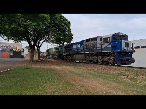 Trem em Marialva-PR composição misto locomotivas ES43BBI. 07/09/2025