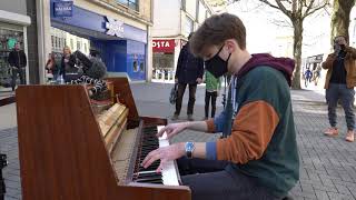 I played AKEBOSHI - WIND (Naruto) on piano in public