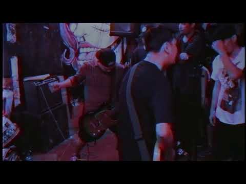 Data Girl   Village Idiots