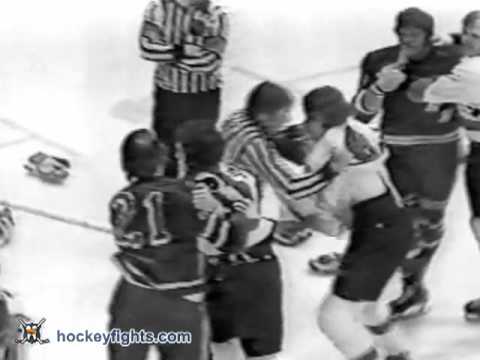 Ted Irvine vs Dave Schultz