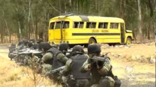 preview picture of video 'Muestran entrenamiento de Fuerzas Especiales contra el narco'