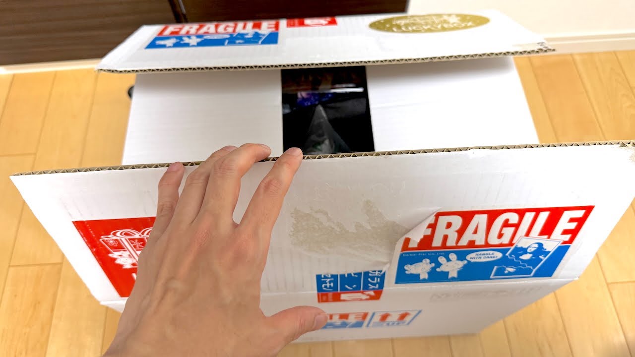 【2箱目】村上隆ふるさと納税5万円ラッキーボックス開封！ LUCKY BOX アパレル＆グッズ福袋。中身は？最新2025年年末ボックス Takashi Murakami Lucky Bag