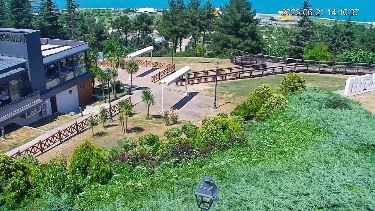 Live webcam view of Amisos Hill Park & Promenade